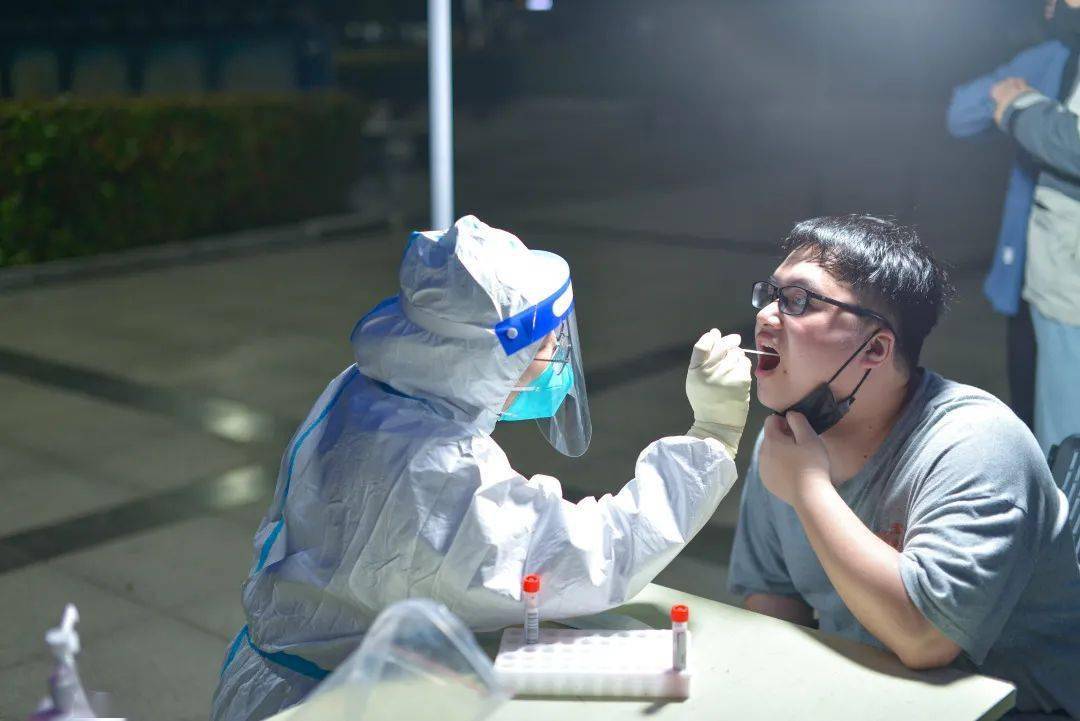 开云官方网站 -CBA常规赛倒计时，成都蓉城国际比赛日官宣签约，细节引发关注，赛场秩序良好，医务组通报恢复的简单介绍