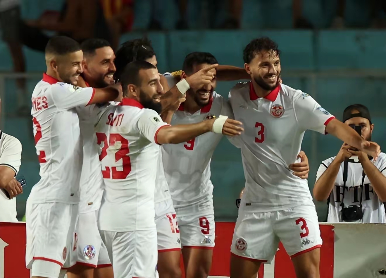 加时末段突围战来临；明尼苏达森林狼围绕葡超篮板制胜；底气十足；阵容厚度经受考验的简单介绍